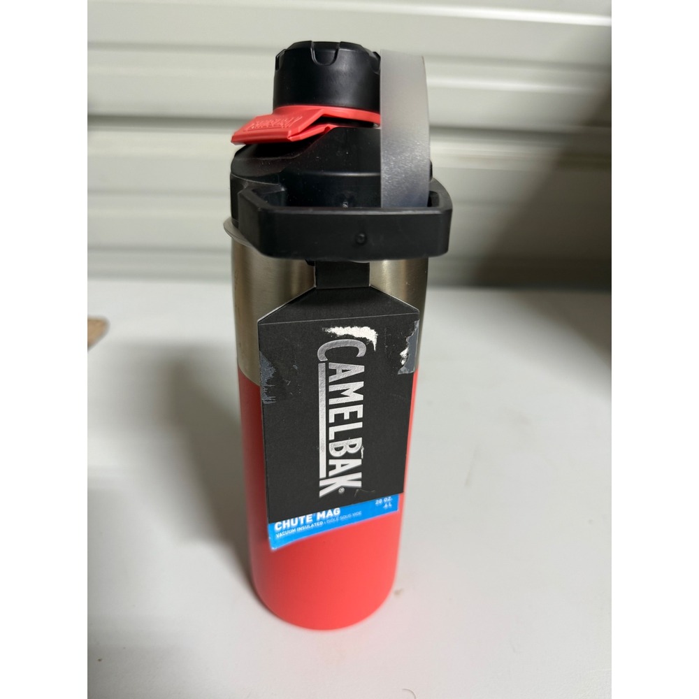 CamelBak Chute Mag 20oz Vacuum Insulated Stainless Steel Water Bottle Coral Red